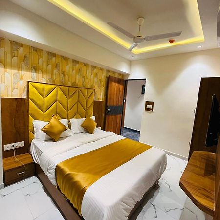 Hotel Paramount Villa Gandhinagar Extérieur photo