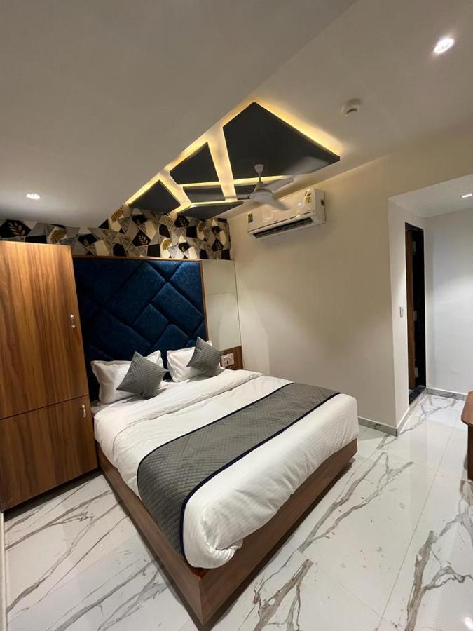 Hotel Paramount Villa Gandhinagar Extérieur photo