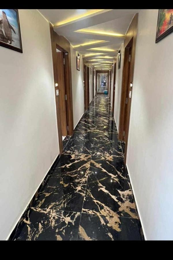 Hotel Paramount Villa Gandhinagar Extérieur photo