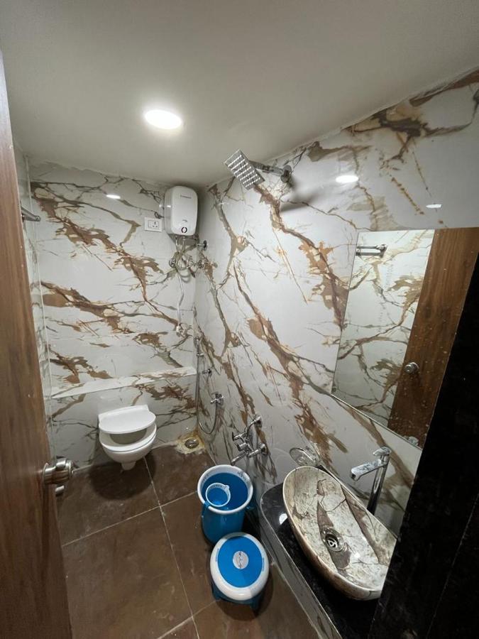 Hotel Paramount Villa Gandhinagar Extérieur photo