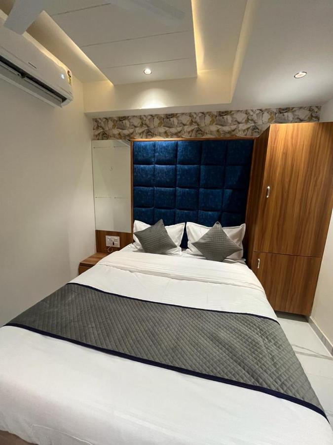 Hotel Paramount Villa Gandhinagar Extérieur photo