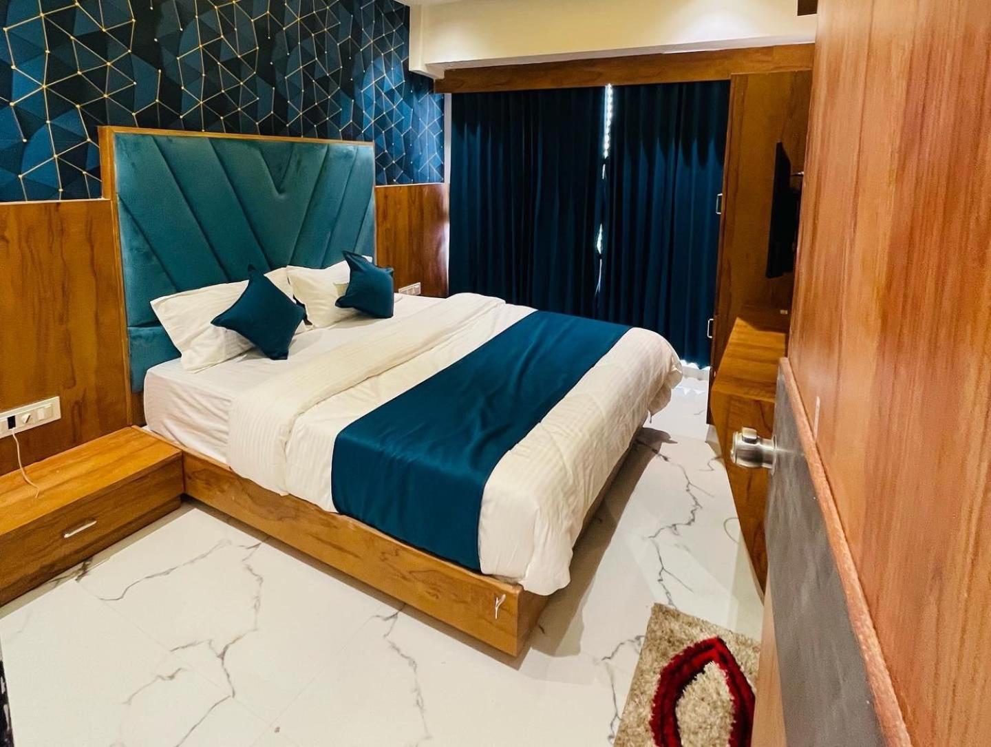 Hotel Paramount Villa Gandhinagar Extérieur photo